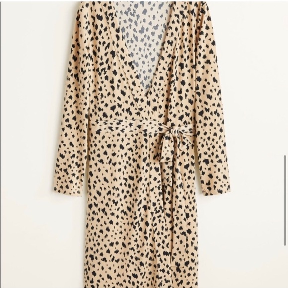 Mango Leopard print wrap dress - size large - Picture 2 of 10